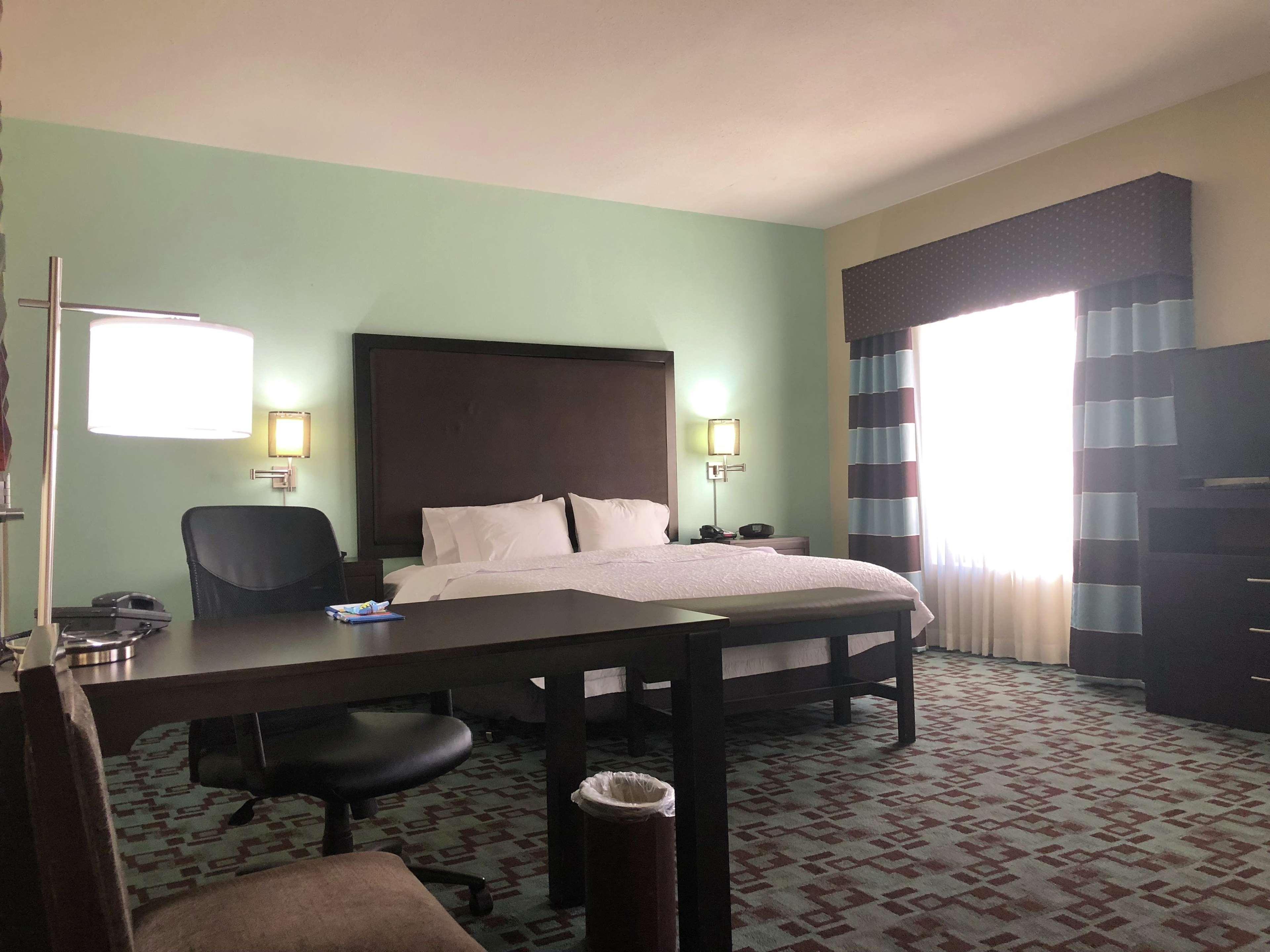 Hampton Inn & Suites Nashville At Opryland Екстериор снимка