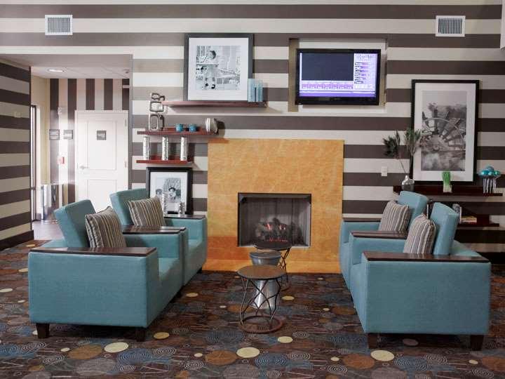 Hampton Inn & Suites Nashville At Opryland Екстериор снимка