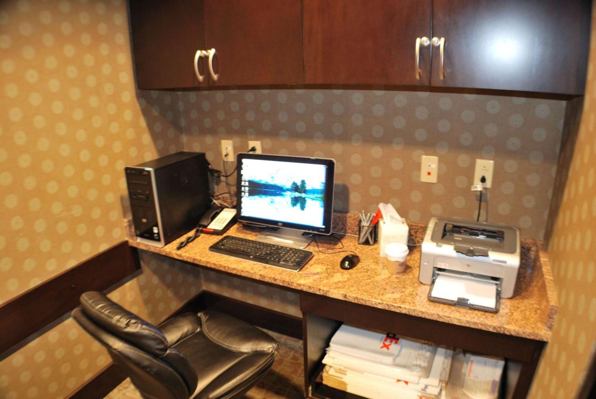 Hampton Inn & Suites Nashville At Opryland Екстериор снимка