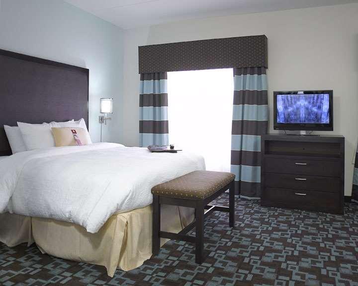 Hampton Inn & Suites Nashville At Opryland Стая снимка