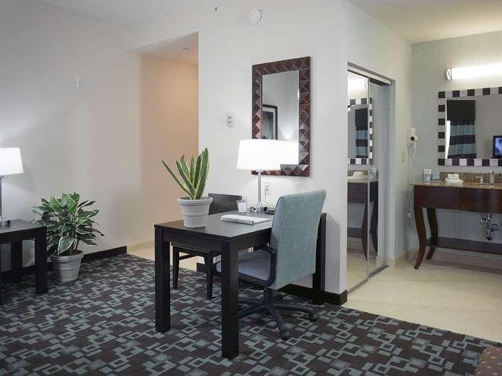 Hampton Inn & Suites Nashville At Opryland Стая снимка