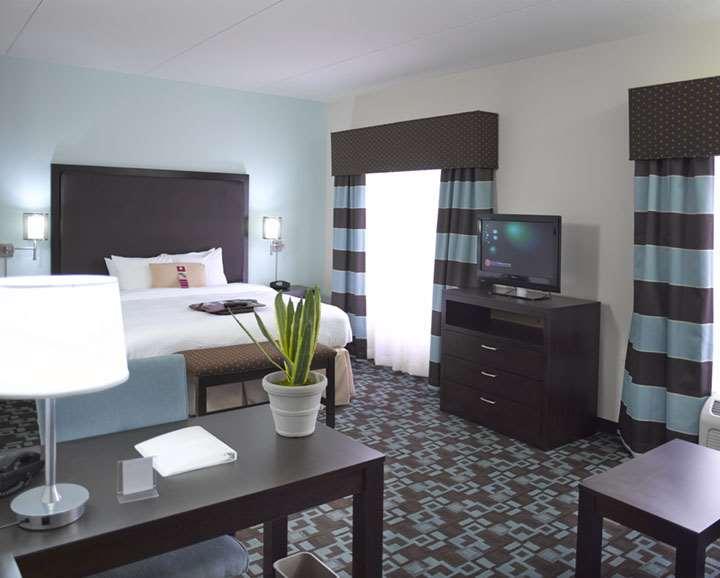 Hampton Inn & Suites Nashville At Opryland Стая снимка