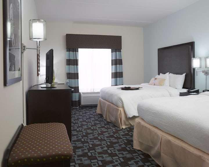 Hampton Inn & Suites Nashville At Opryland Стая снимка